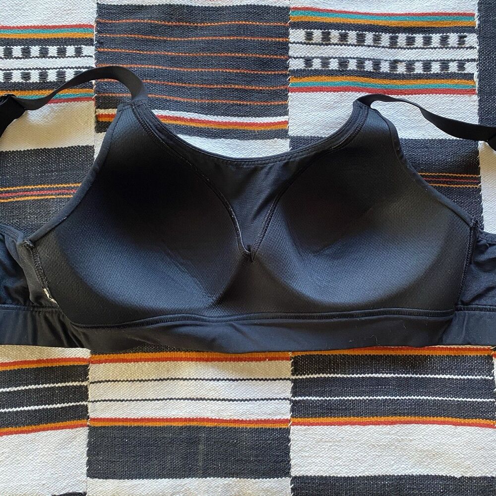 Under Armor Eclipse High Impact Sports Bra. Size 34C. Padded. Adjustable. - Picture 5 of 11